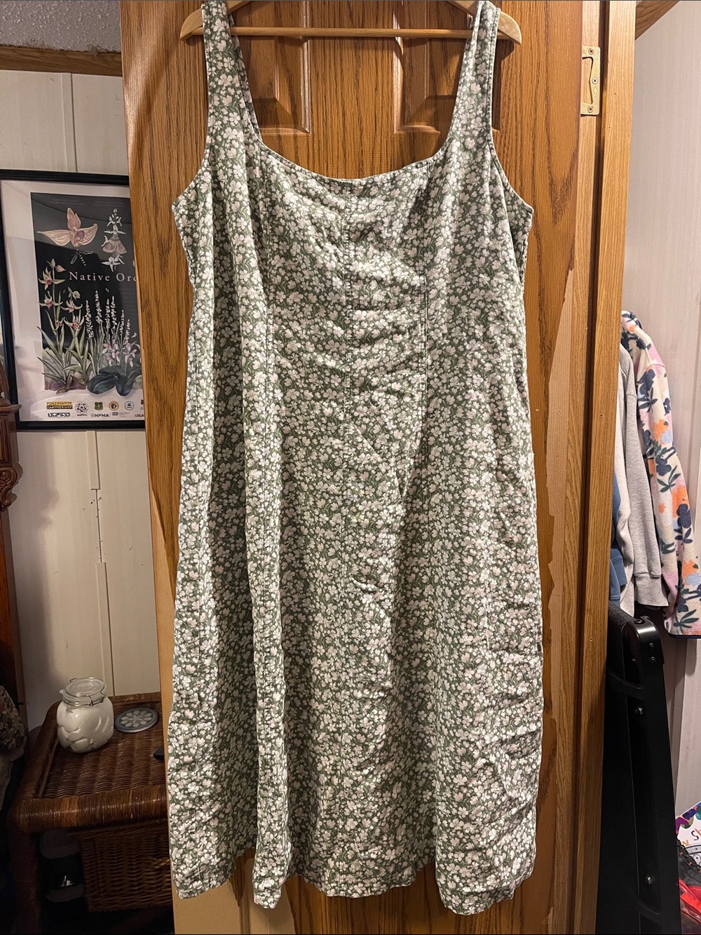 Old Navy Green and White Floral Midi Dress
